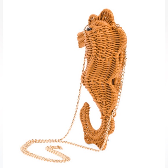 Tommy Bahama Seahorse Woven Wicker Bag with Gold Crossbody Chain NWT - Picture 2 of 3